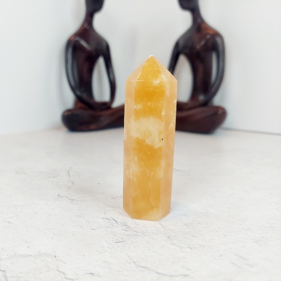 Orange Calcite Tower | Energy Amplifier • Joyful Vitality • Creative Boost - Picture 3 of 4